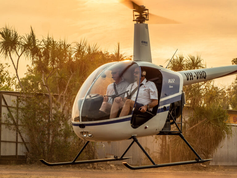 Learn-Fly-Helicopter-School-Pilot-Australia-NT-SA-QLD